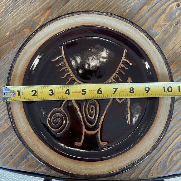 Tribal Man Warrior 10” Plate By Moki Studio Art Pottery Moab Utah Ready 2 Hang - Picture 7 of 7